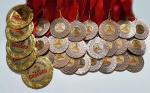 Медали выпускникам детского сада "Родничок"