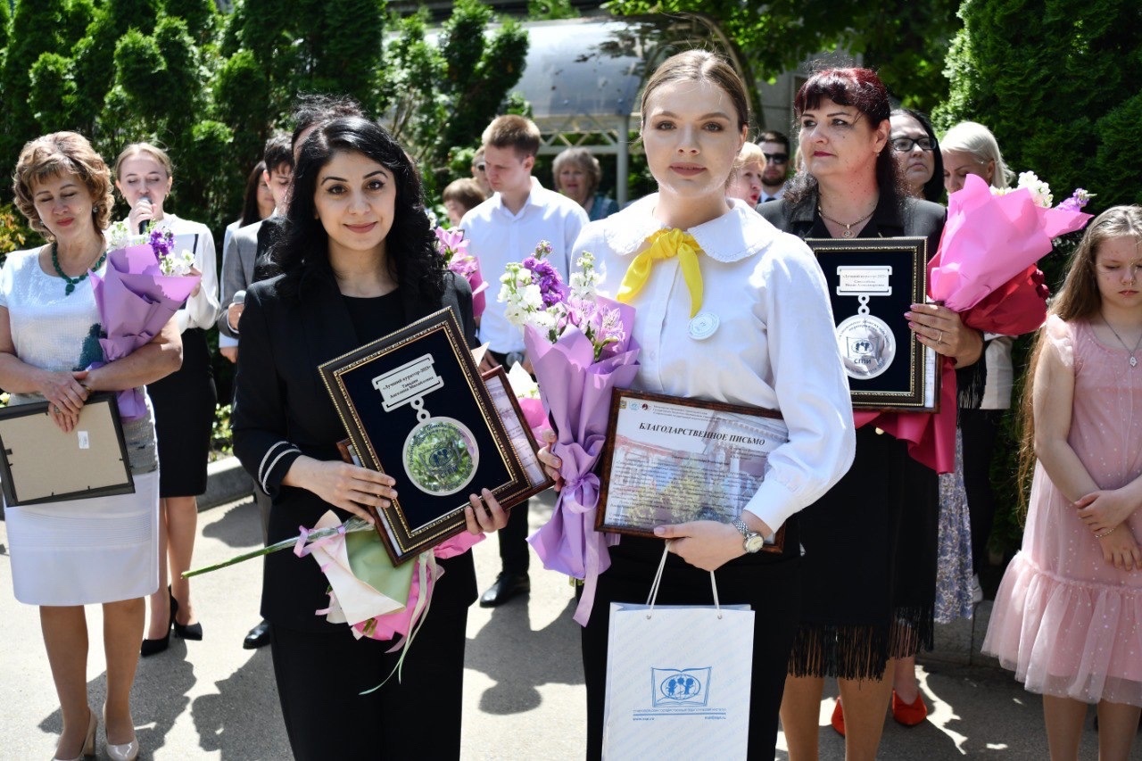 Сгпи г железноводск. Институт культуры Ставрополь. СГПИ Ставрополь здание. СГПИ Ставрополь физмат. Егорушина СГПИ Ставрополь.